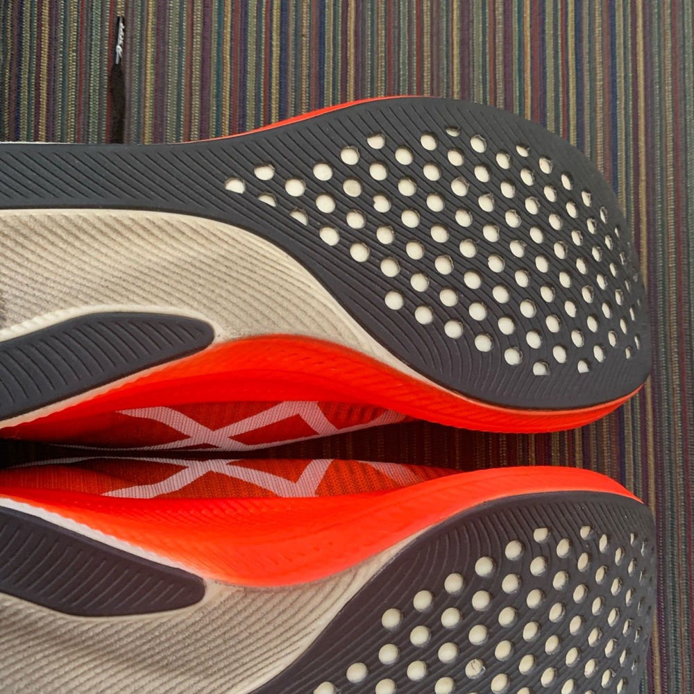 Meta speed sky ASICS - Picture 10 of 16